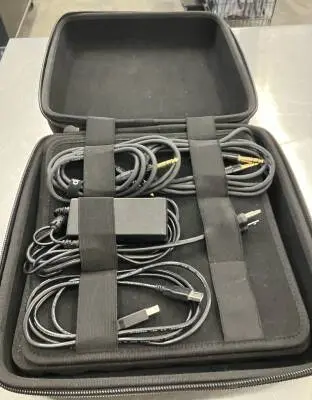 Akai MPC ONE RETRO music production sampler/sequencer 2