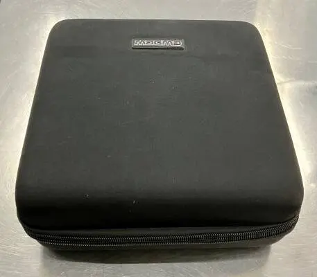 Akai MPC ONE RETRO music production sampler/sequencer 2