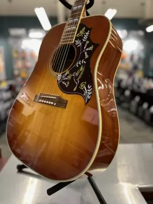 Gibson Hummingbird Heritage acoustic 4