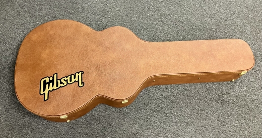 Gibson SJ-200 Original Series in Vintage Sunburst 2