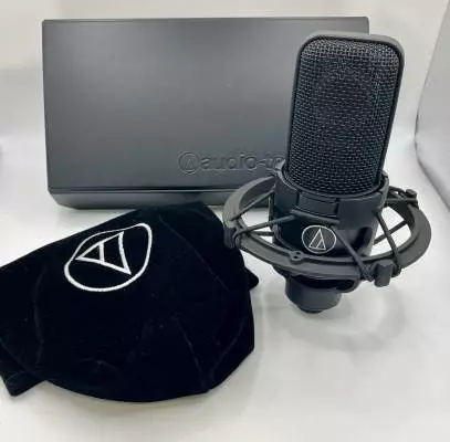 Audio Technica AT4040 Large diaphragm Condenser mic 2