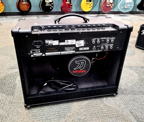 BOSS - Katana MK2 100W Combo Amp 2