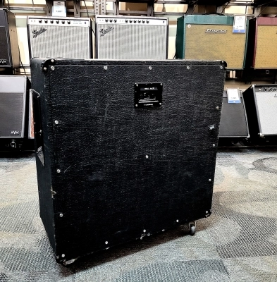Gear Hunter | Marshall - 1960 4x12 300W Slant Cabinet