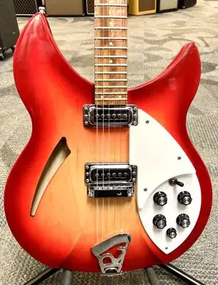 Rickenbacker 330 Fire Glo