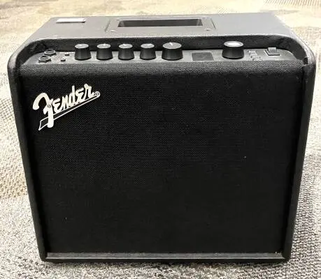 Fender Mustang LT25 watt guitar amp