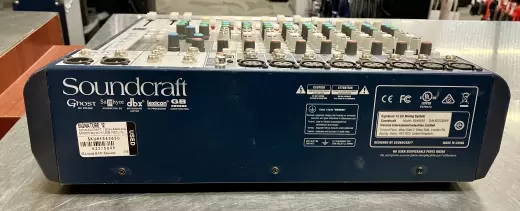 Soundcraft Signature 12 input mixer 3