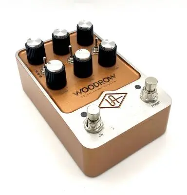 Universal Audio Woodrow '55 Instrument Amplifier pedal 2