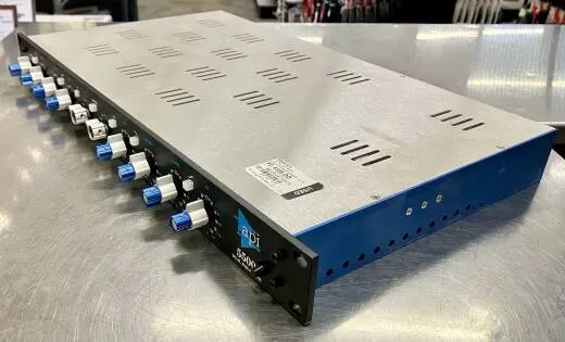 API 5500 dual-channel equalizer 2