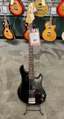 Fender Modern Player Dimension Bass