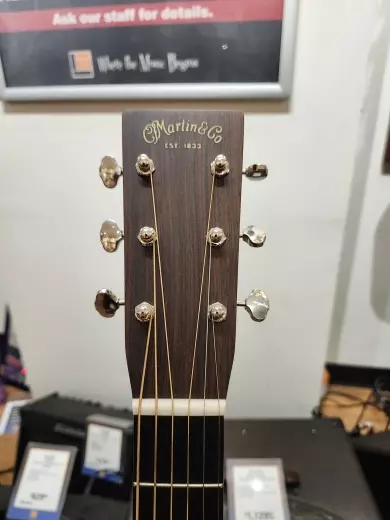 Martin Guitars - D-28 2017 4
