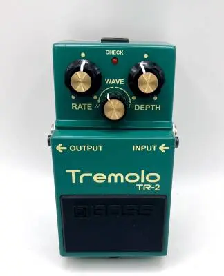 BOSS TR-2 Tremolo pedal