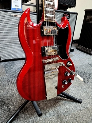 Epiphone - SG Standard w/ Maestro Trem 3