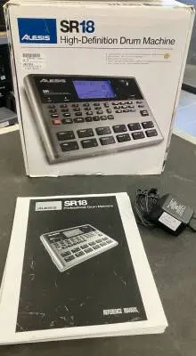 Alesis SR-18 drum machine 2