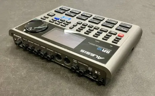 Alesis SR-18 drum machine 2