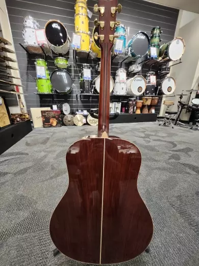 Yamaha Transacoustic Jumbo Brown Sunburst 2