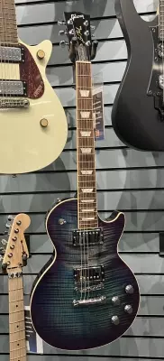 Gibson Les Paul 2017 Standard in Blueberry Burst 2