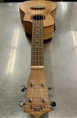 LANIKAI Flame Maple Concert A/E ukulele, w/deluxe gigbag 2