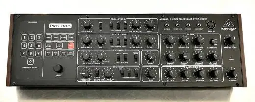 Behringer PRO-800 classic analog 8-voice polyphonic synth