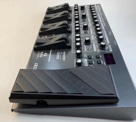 BOSS ME-80 multi-effect processor 2