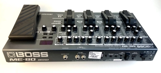 BOSS ME-80 multi-effect processor 3