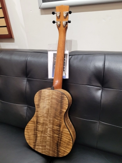 Kala - Super Tenor Ukulele w/ Case 3