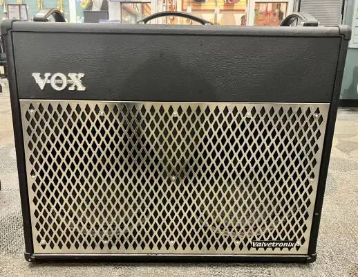 Vox - VT100 100w Valvetronix amp