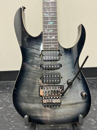 Store Special Product - Ibanez - RG8570BRE electric guitar