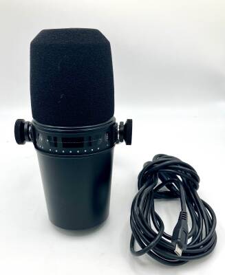 Gear Hunter | Shure MV7X XLR Dynamic Microphone