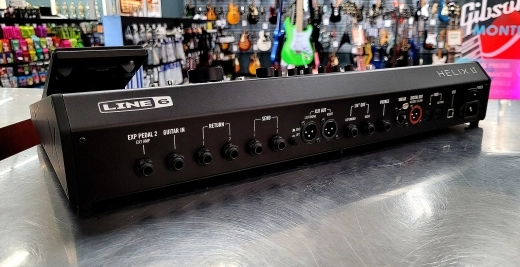 Line 6 - HELIX LT Amp & Effects Pedal Board 2