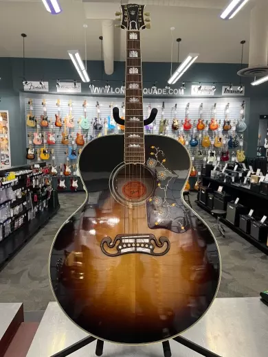 Gibson SJ-200 Original Series in Vintage Sunburst 2