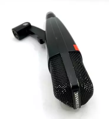 Sennheiser MD421 dynamic mic 2