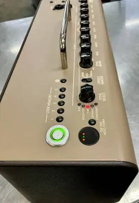 Yamaha THR30IIA 30 watt desktop acoustic guitar amp 2