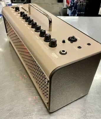 Yamaha THR30IIA 30 watt desktop acoustic guitar amp 2