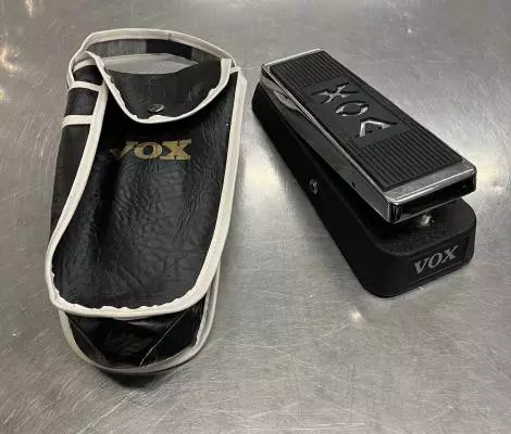 Vox  chrome wah w/bag 2