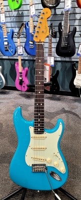 Fender - American Pro II Stratocaster - Miami Blue