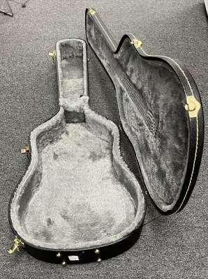 Taylor 214CE Grand Auditorium in Black Gloss 5