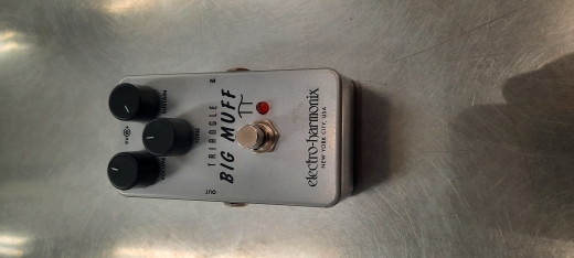 Electro-Harmonix - TRIANGLE MUFF fuzz pedal