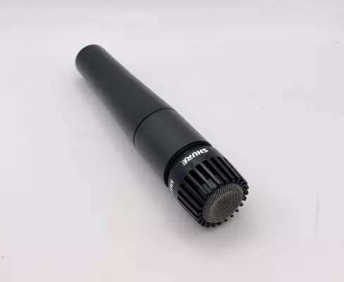 Shure SM57 instrument mic 2