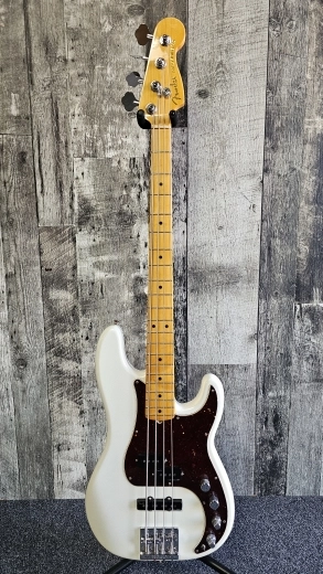 Fender - PRECISION ULTRA