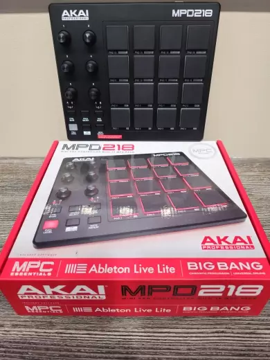 Store Special Product - Akai - MPD218