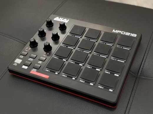 Akai MPD218 Pad Control Unit | Long & McQuade