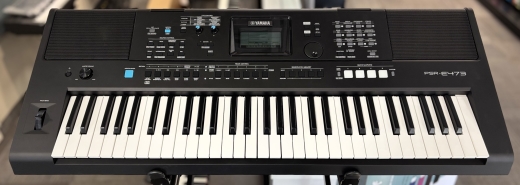 Yamaha - PSRE473 2