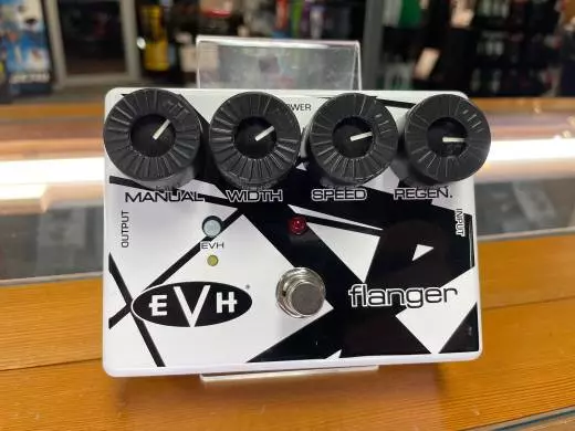 MXR - EVH117