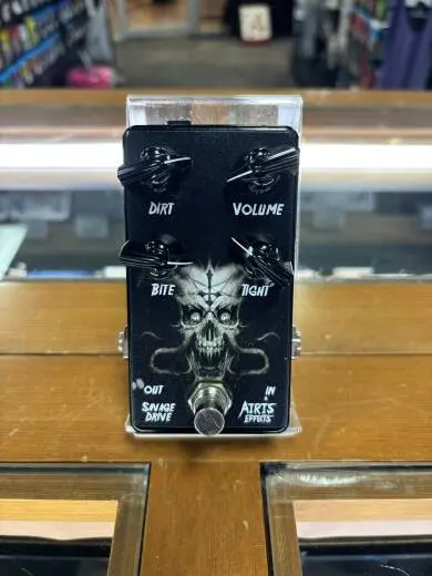 Airis Savage Drive V2