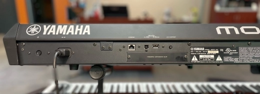 Yamaha - MOTIF XF6 5