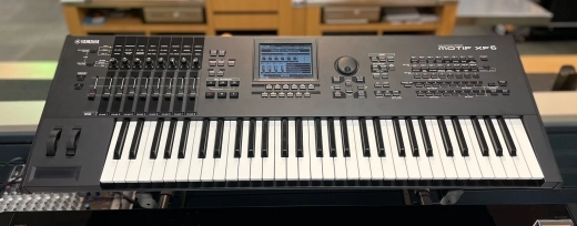 Yamaha - MOTIF XF6