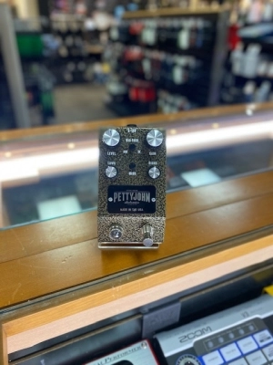 Petty John Electronics - Gold