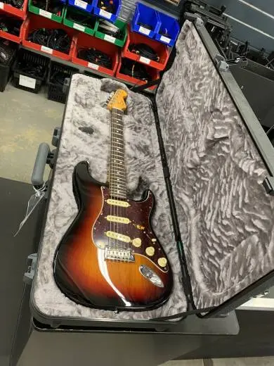 Fender - 011-3900-700 2