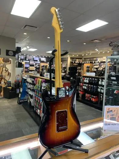 Fender - 011-3900-700 2