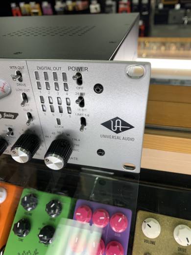 Store Special Product - Universal Audio - 4-710D 4-Channel Twin Finity Mic Preamp